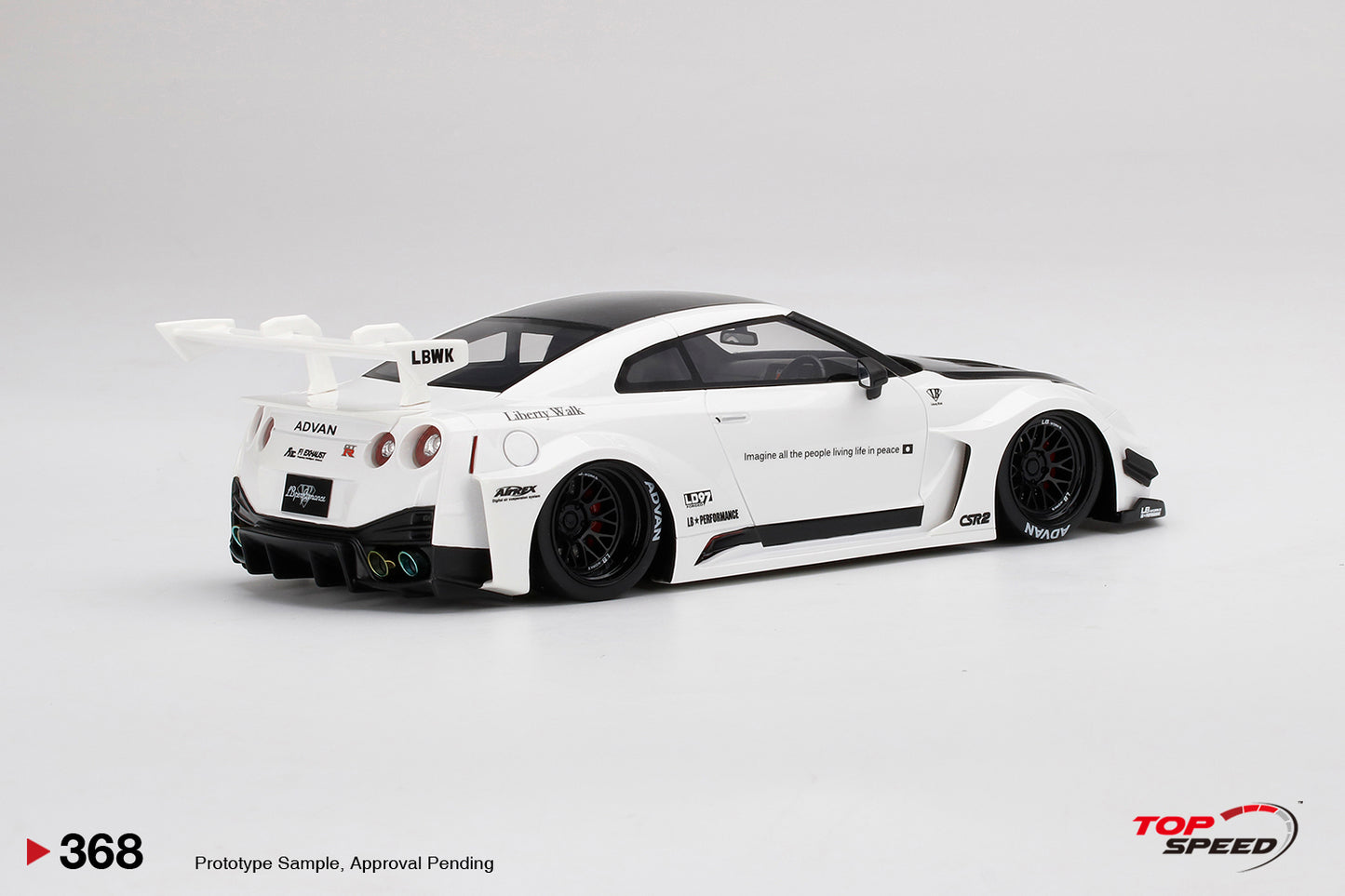 TopSpeed - 1/18 Nissan GTR (White)