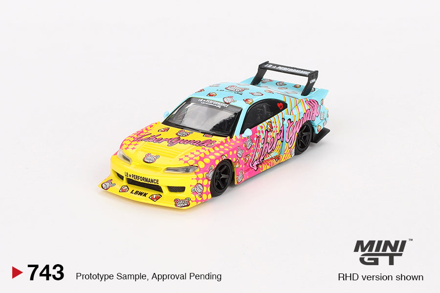 Mini GT - 1/64 Nissan Silvia S15 (KUMA)