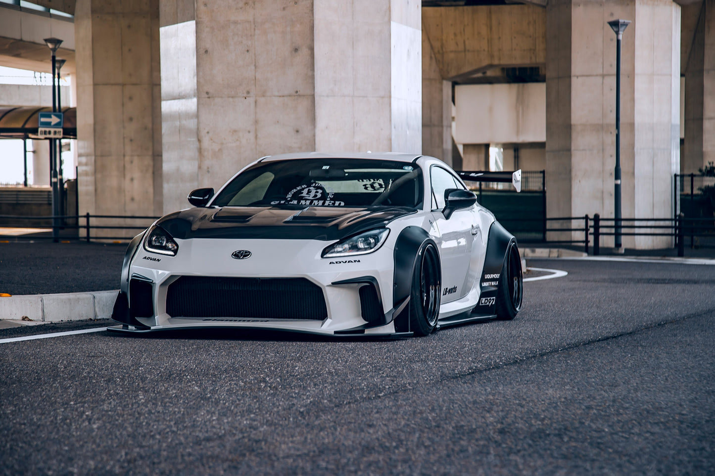LB Nation Toyota GR86/Subaru BRZ WORKS Complete Kit (CFRP) Exchange Fender Type W/Duct (LB66-04)