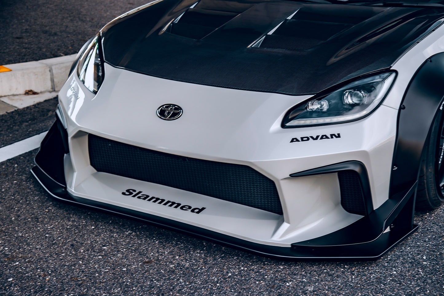 LB Nation Toyota GR86/Subaru BRZ WORKS Complete Kit (CFRP) Exchange Fender Type W/Duct (LB66-04)