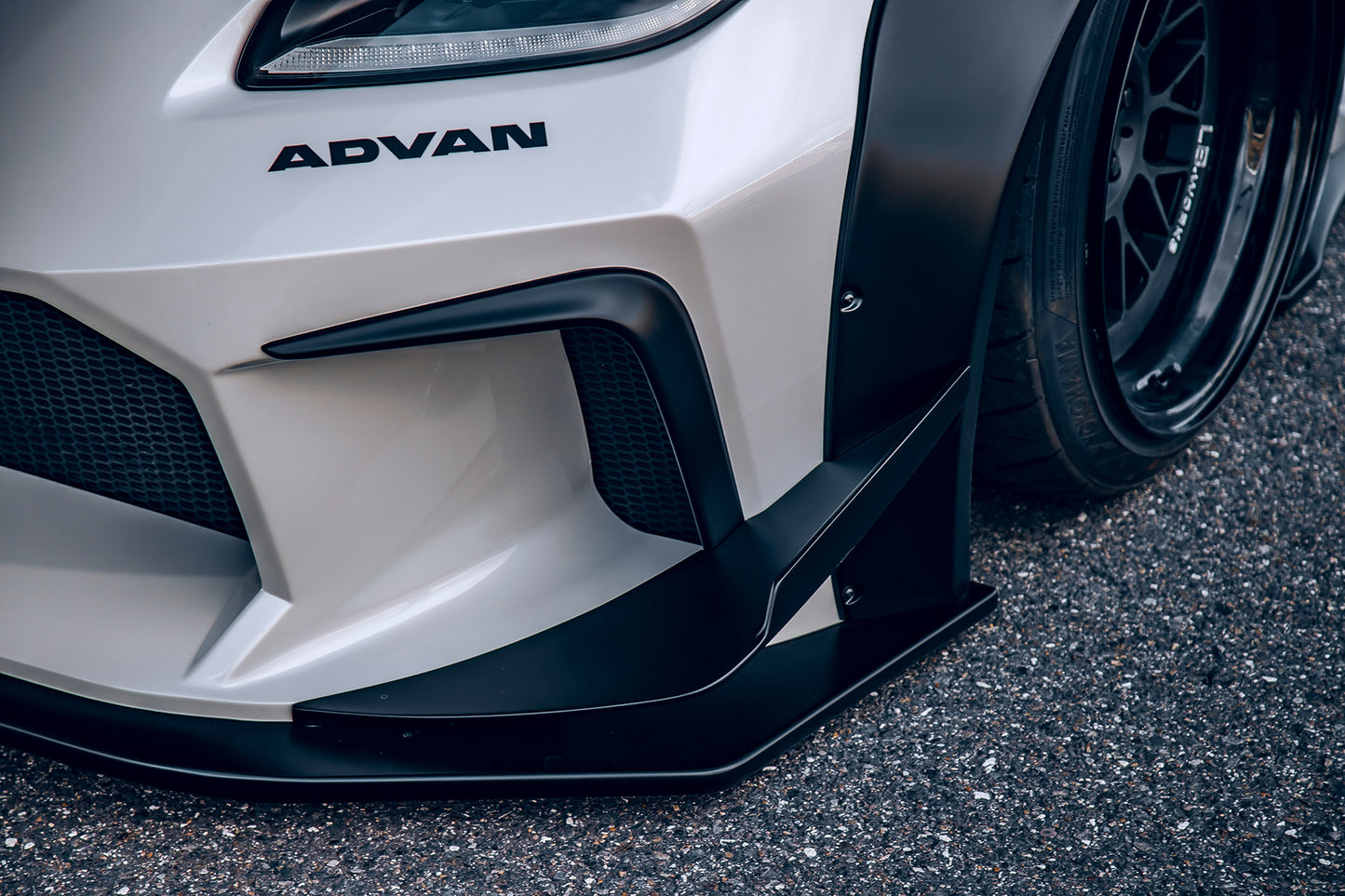 LB Nation Toyota GR86/Subaru BRZ WORKS Complete Kit (CFRP) Exchange Fender Type W/Duct (LB66-04)