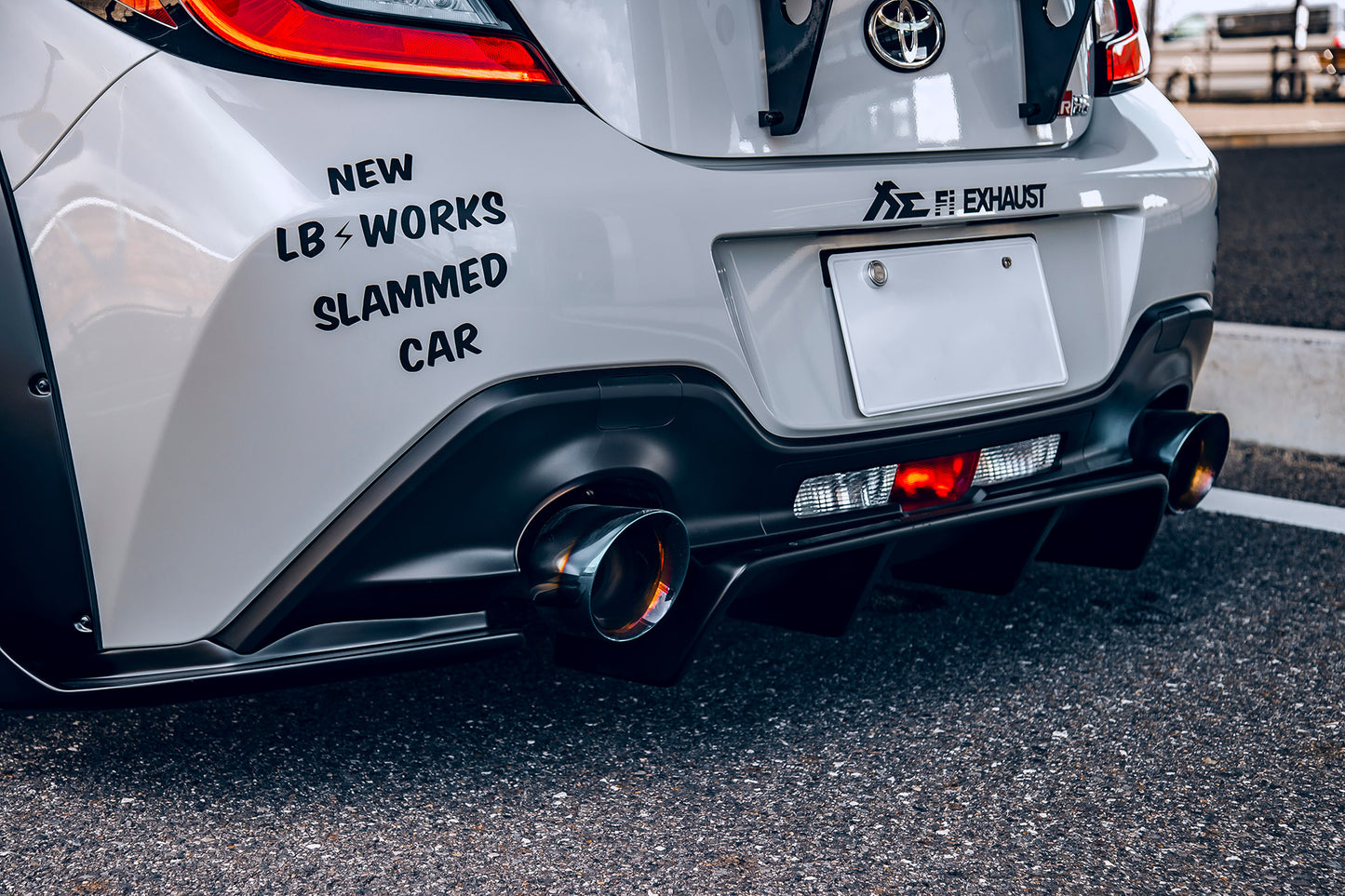 LB Nation Toyota GR86/Subaru BRZ WORKS Complete Kit (CFRP) Exchange Fender Type W/Duct (LB66-04)