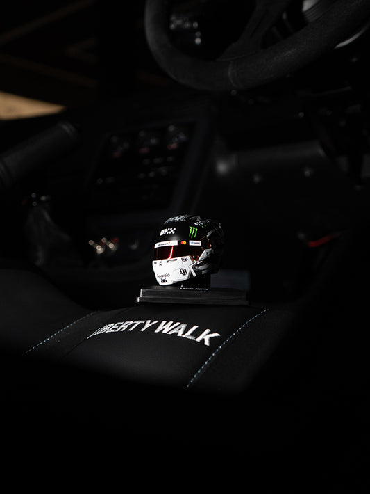 1/5 Scale Japan 2025 Liberty Walk x Quadrant Helmet