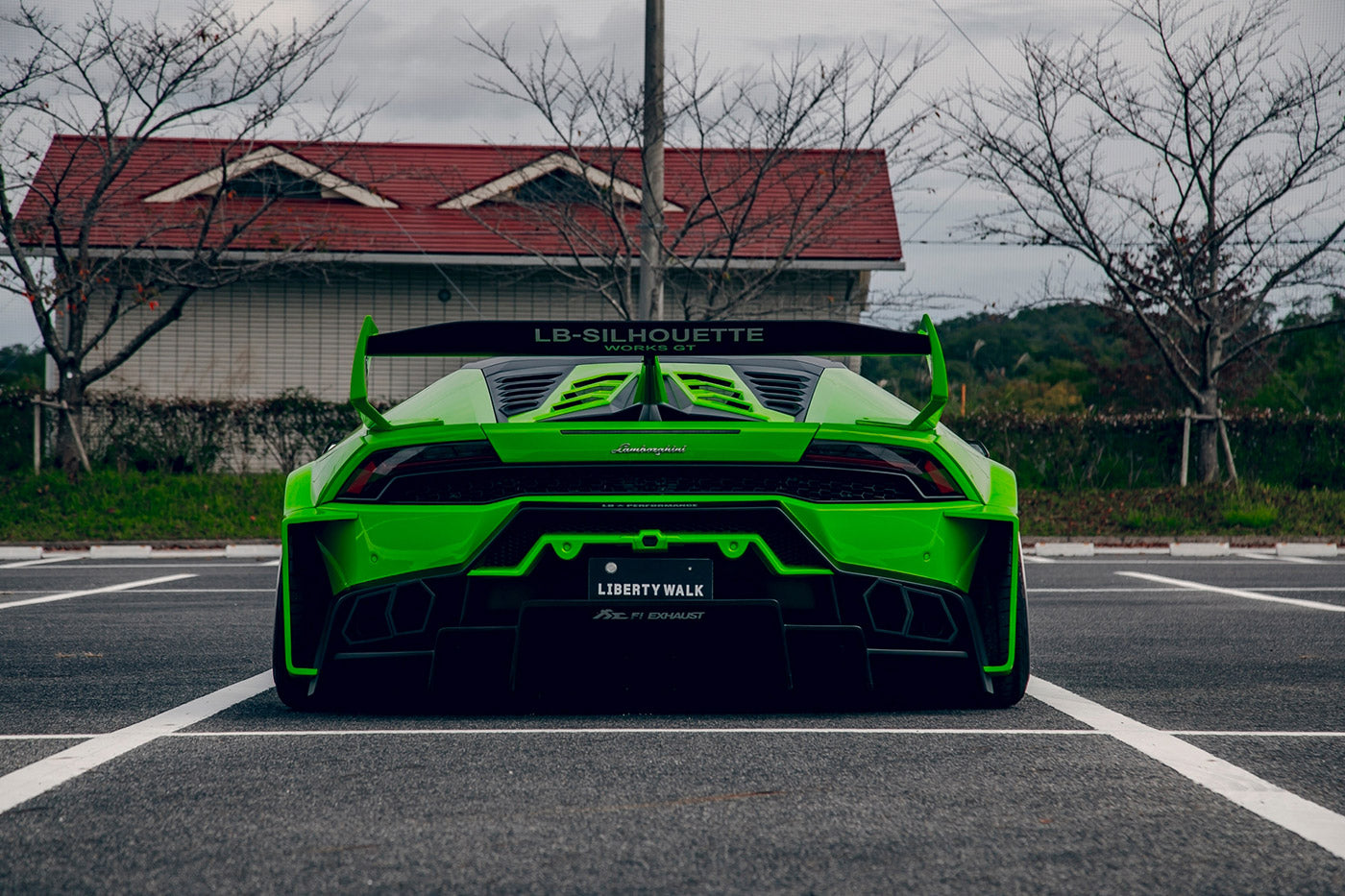 LB Silhouette WORKS HURACAN GT Complete Body Kit (REAR FENDER EXCHANGE - COUPE ONLY) FRP (LB53-04)