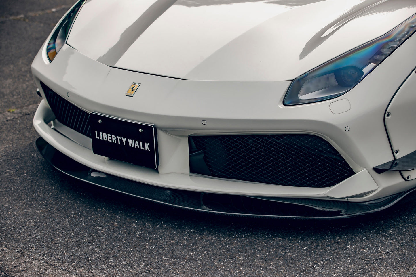 LB WORKS FERRARI 488 Complete Body Kit (CFRP) (LB24-01)