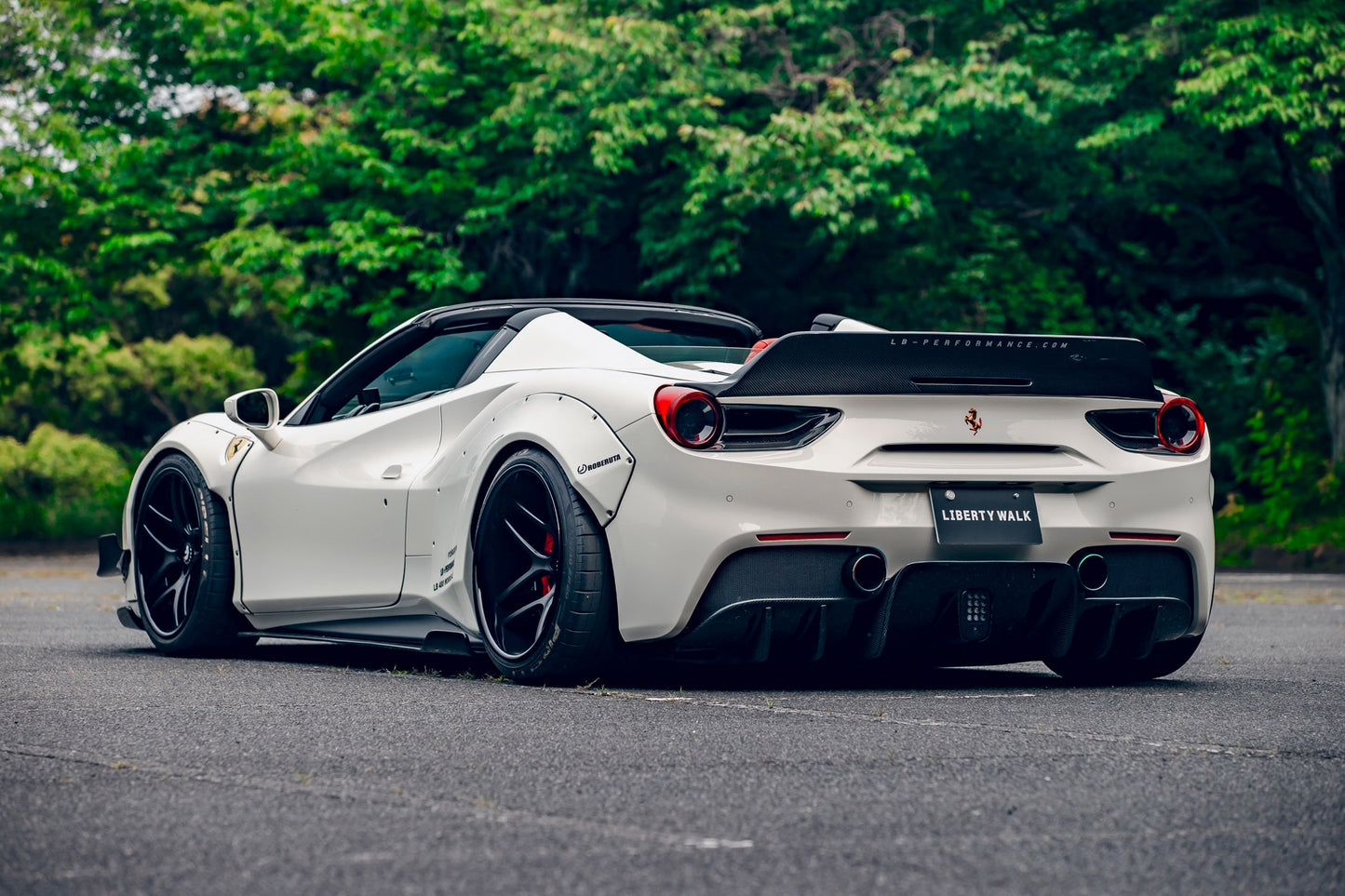 LB WORKS FERRARI 488 Complete Body Kit (CFRP) (LB24-01)