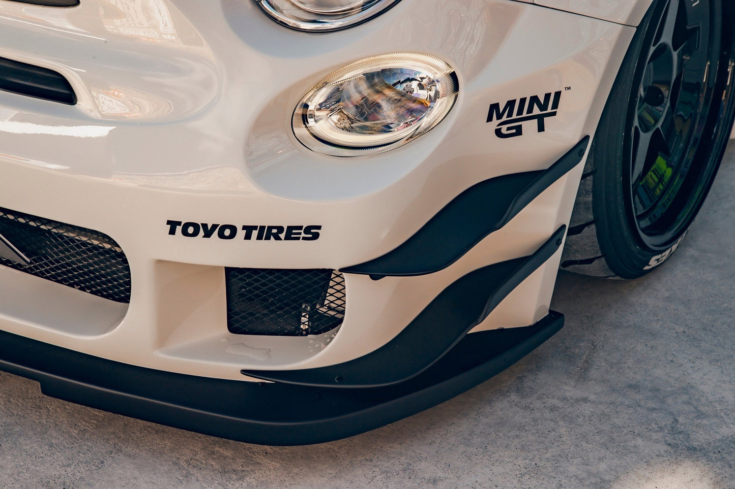 LB WORKS Abarth 595 CFRP (LB72-02)