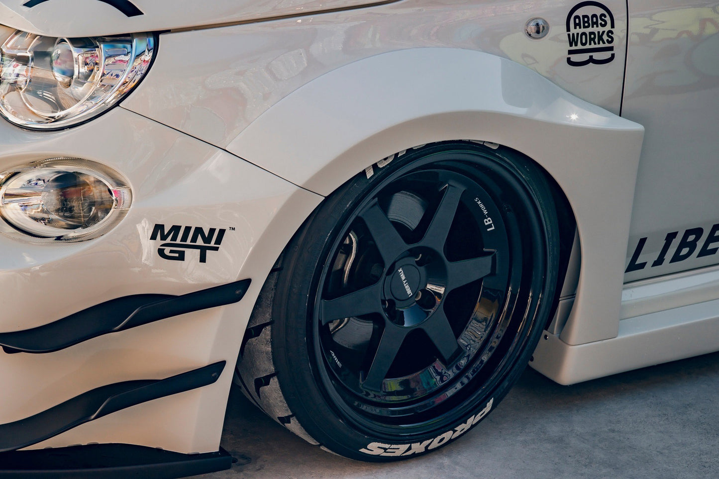 LB WORKS Abarth 595 CFRP (LB72-02)