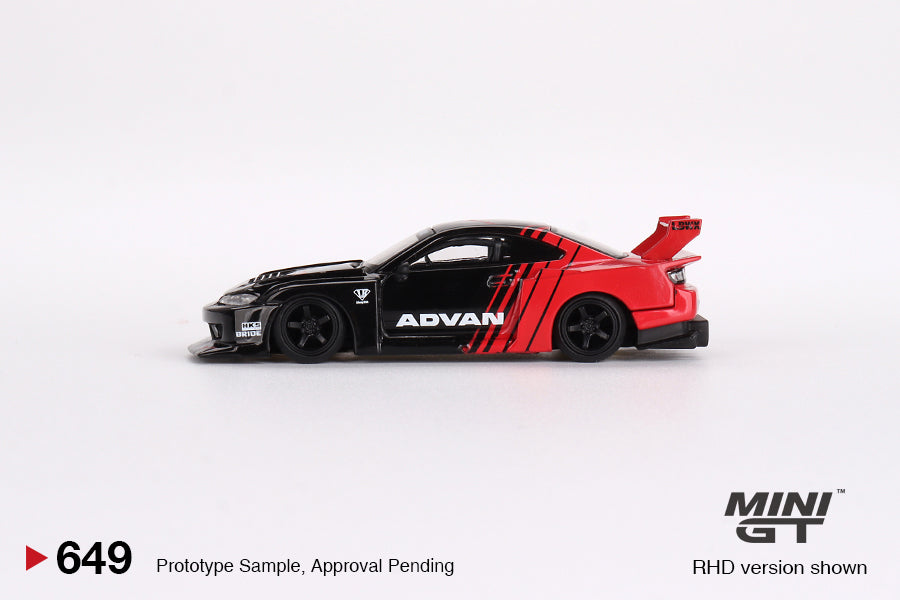 Mini GT - 1/64 Nissan Silvia S15 (Advan)