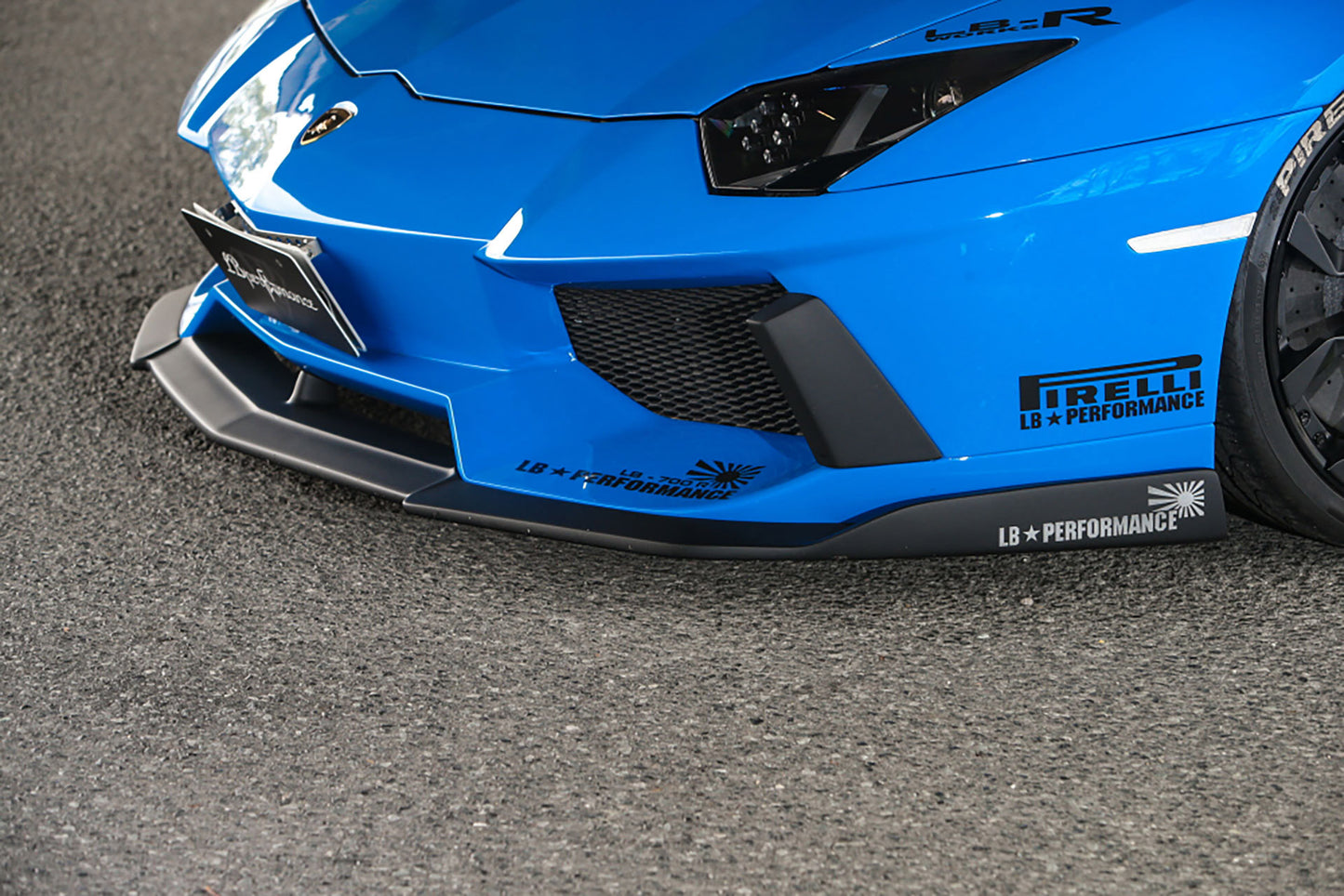 LB Performance Aventador Complete body kit Type 2 (CFRP) (LB02-12)