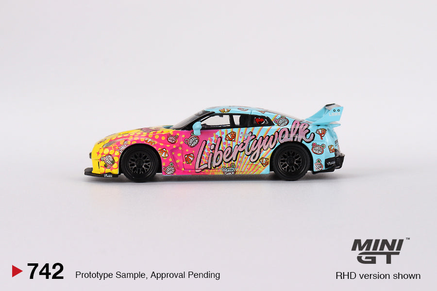Mini GT - 1/64 Nissan GTR (KUMA)