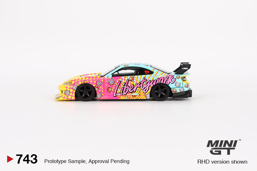 Mini GT - 1/64 Nissan Silvia S15 (KUMA)
