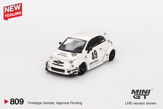 Mini GT - 1/64 Abarth 595 (White)