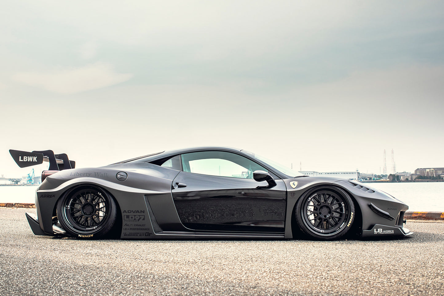 LB WORKS 458 GT Silhouette WORKS Complete body kit (Dry Carbon) (LB43-03)