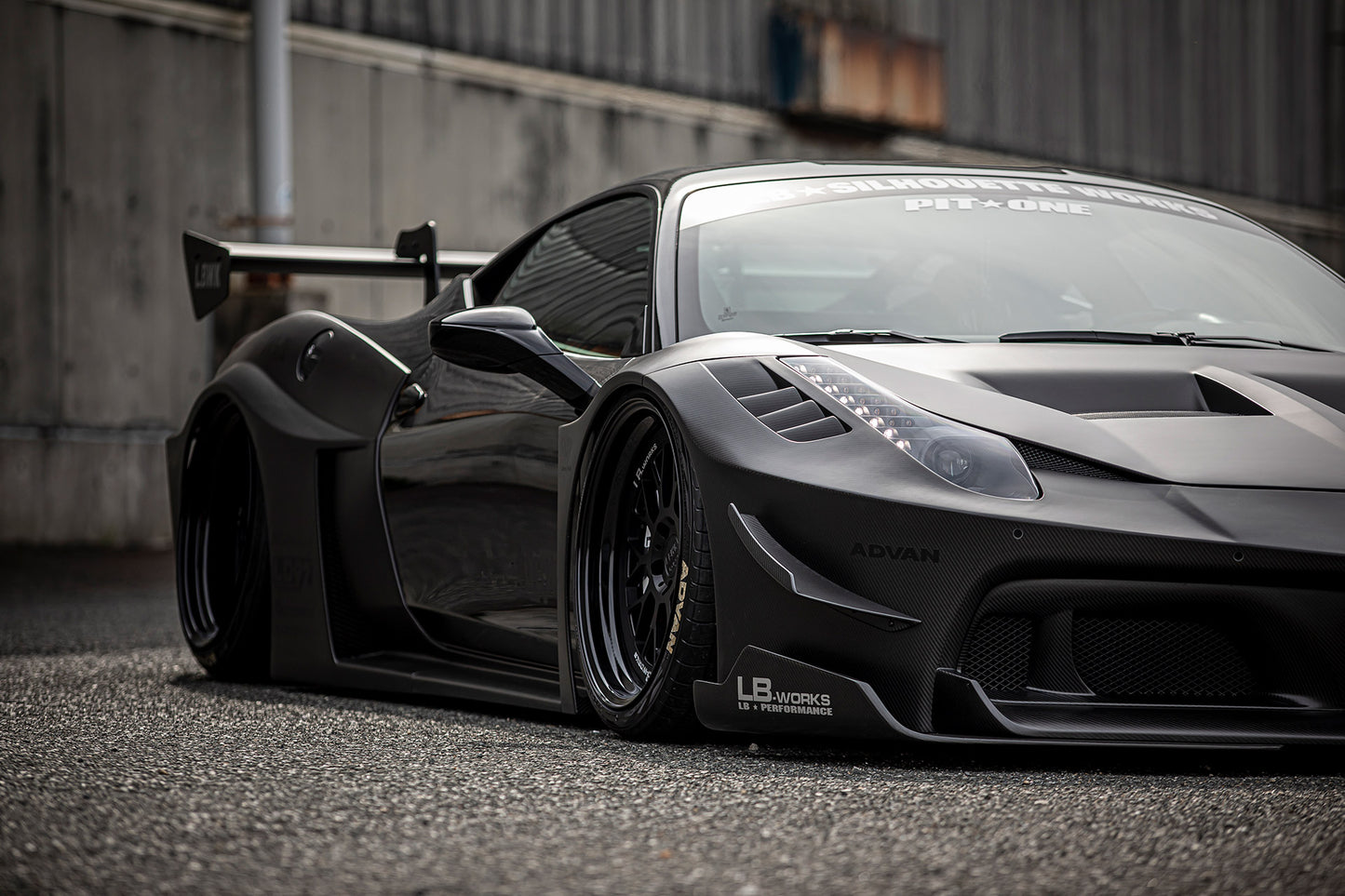 LB WORKS 458 GT Silhouette WORKS Complete body kit (Dry Carbon) (LB43-03)