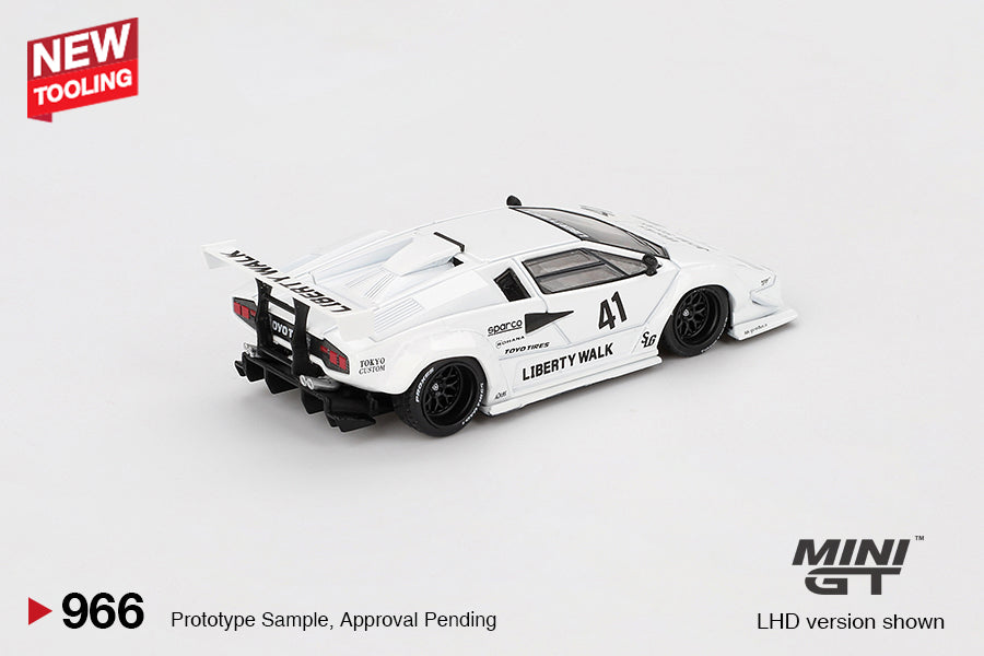 MINI GT LBWK ミニカー 4台セット 1/64 MINI GT 1/64 Isuzu Nシリーズ(ELF) 車両積載車 LBWK ブラック