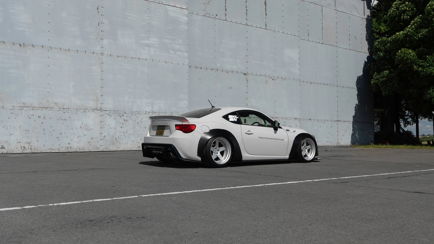 LB Nation GT86 Lip Type Ver.2 (Ducktail) Complete Body Kit -2015 FRP (LB36-02)