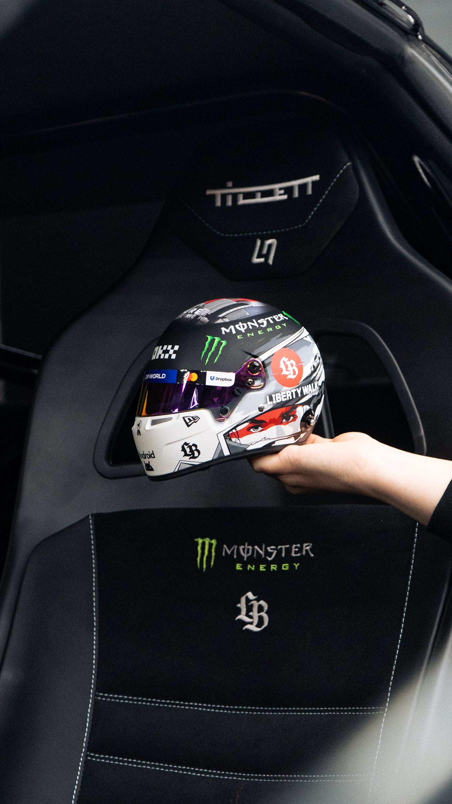 1/2 Scale Japan 2025 Liberty Walk x Quadrant Helmet