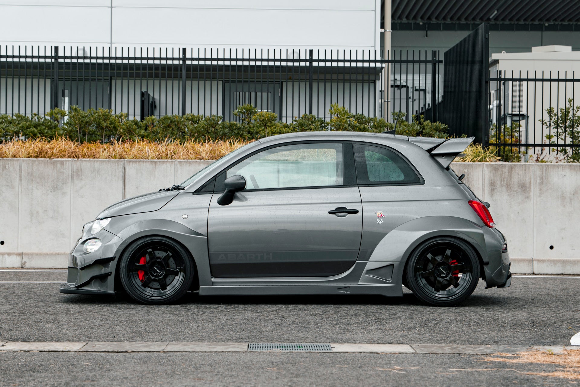 LB WORKS Abarth 595 FRP (LB72-01) – Liberty Walk Europe