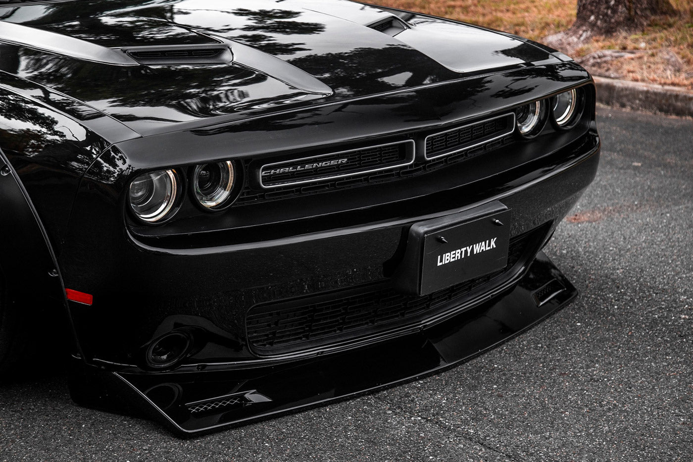 LB WORKS Challenger complete body kit with front lip(FRP) (LB09-02)