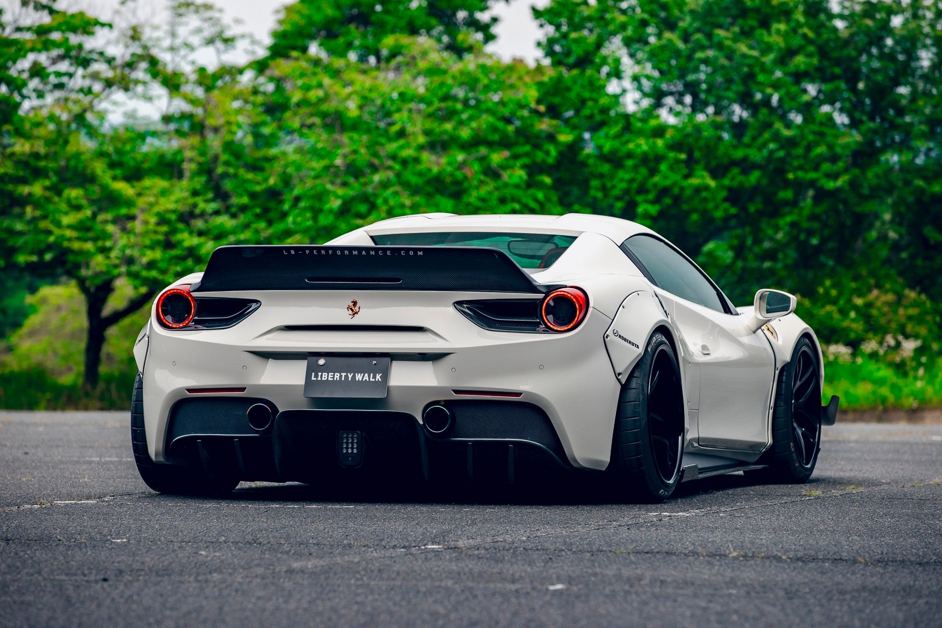 Ferrari 488 – Liberty Walk Europe