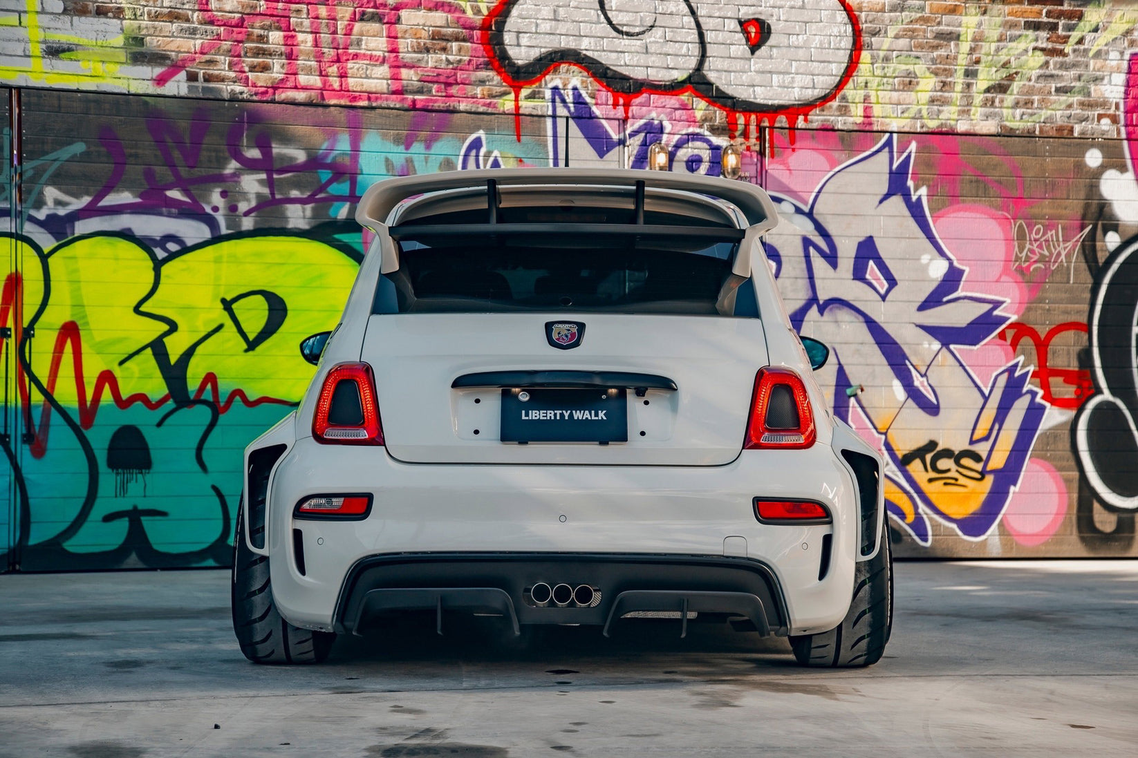 LB WORKS Abarth 595 CFRP (LB72-02) – Liberty Walk Europe