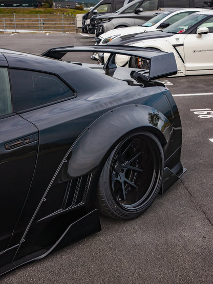 LB WORKS 35GT-R 'Final Edition' Complete Body Kit FRP