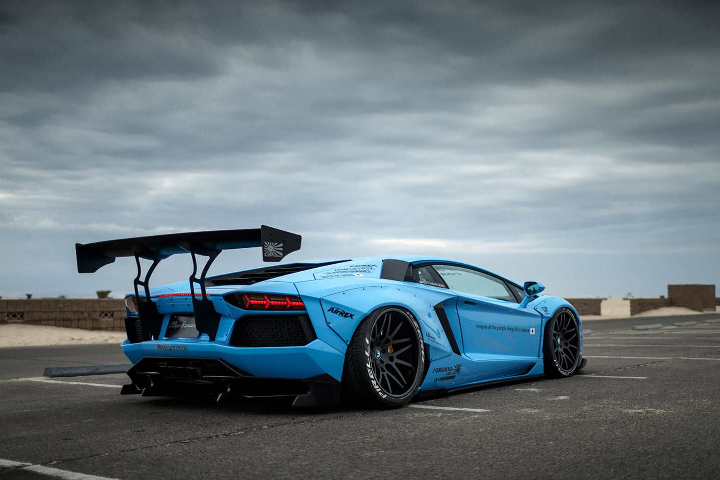 LB WORKS Aventador Complete body kit Type 2 (FRP) with exchange fender type (LB02-08)
