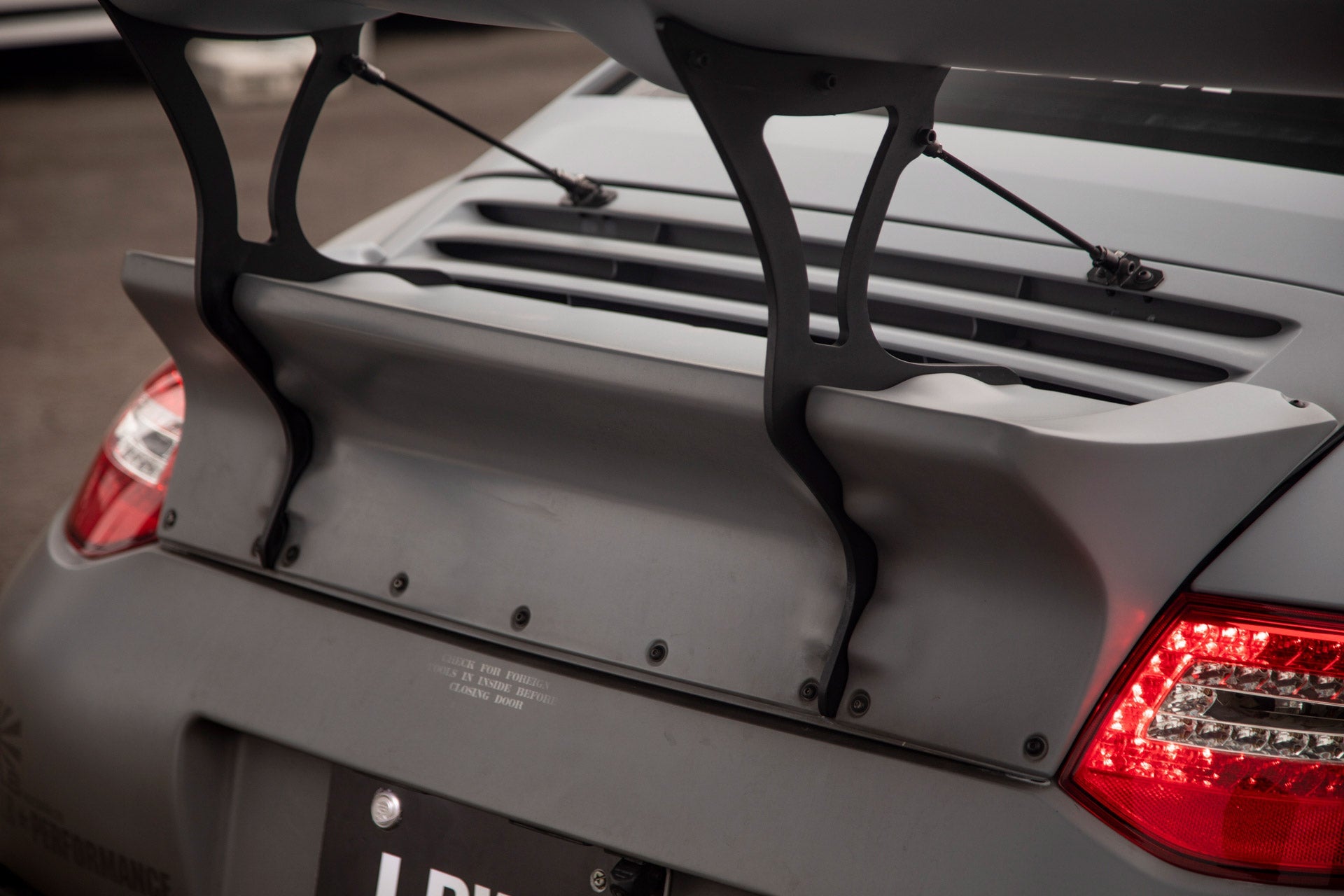 LB WORKS 911 Complete body kit Ver.1 (FRP) (LB01-02) – libertywalkeu