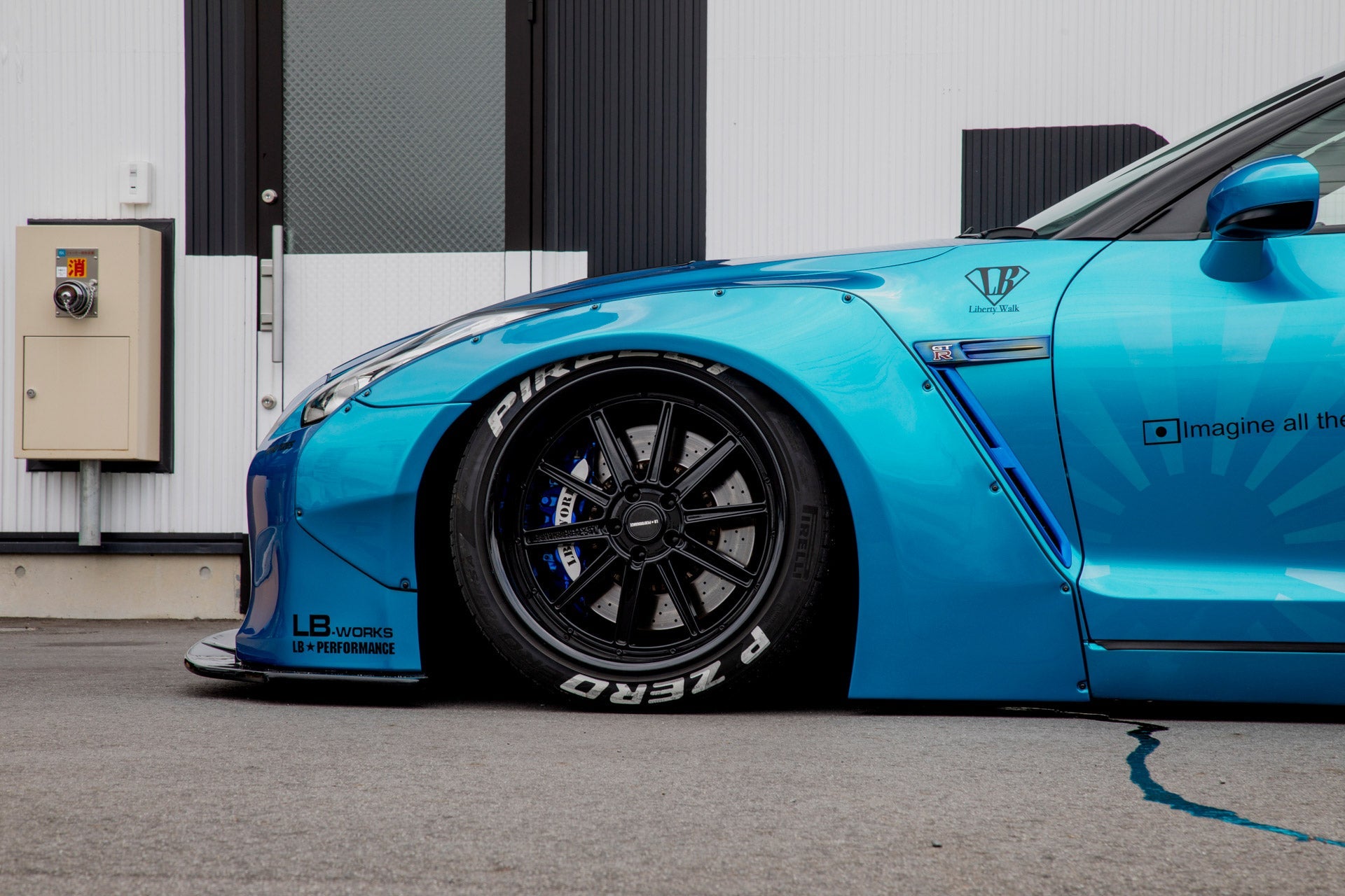 LB WORKS GTR Complete body kit Ver.1 (LB06-01) – Liberty Walk Europe