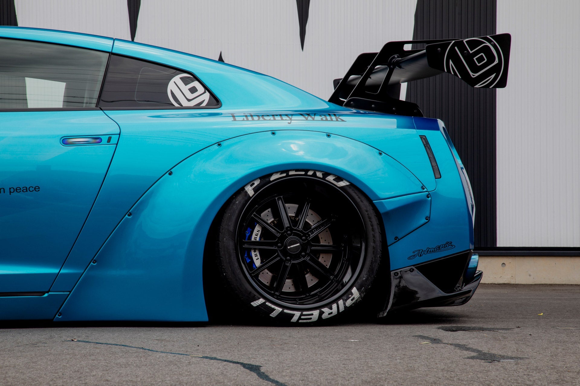 liberty walk ls nissan GT-R Type3 Type4 www.iqueideas.in