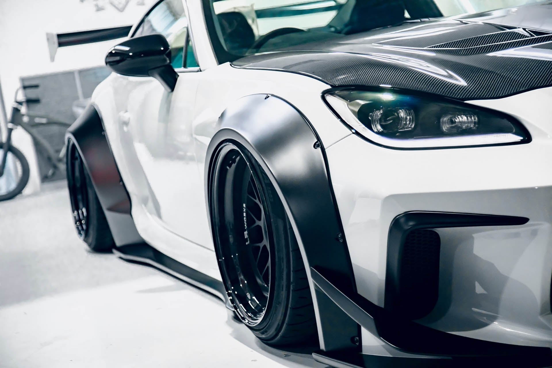 LB Nation Toyota GR86/Subaru BRZ WORKS Complete Kit (CFRP) Exchange Fe ...