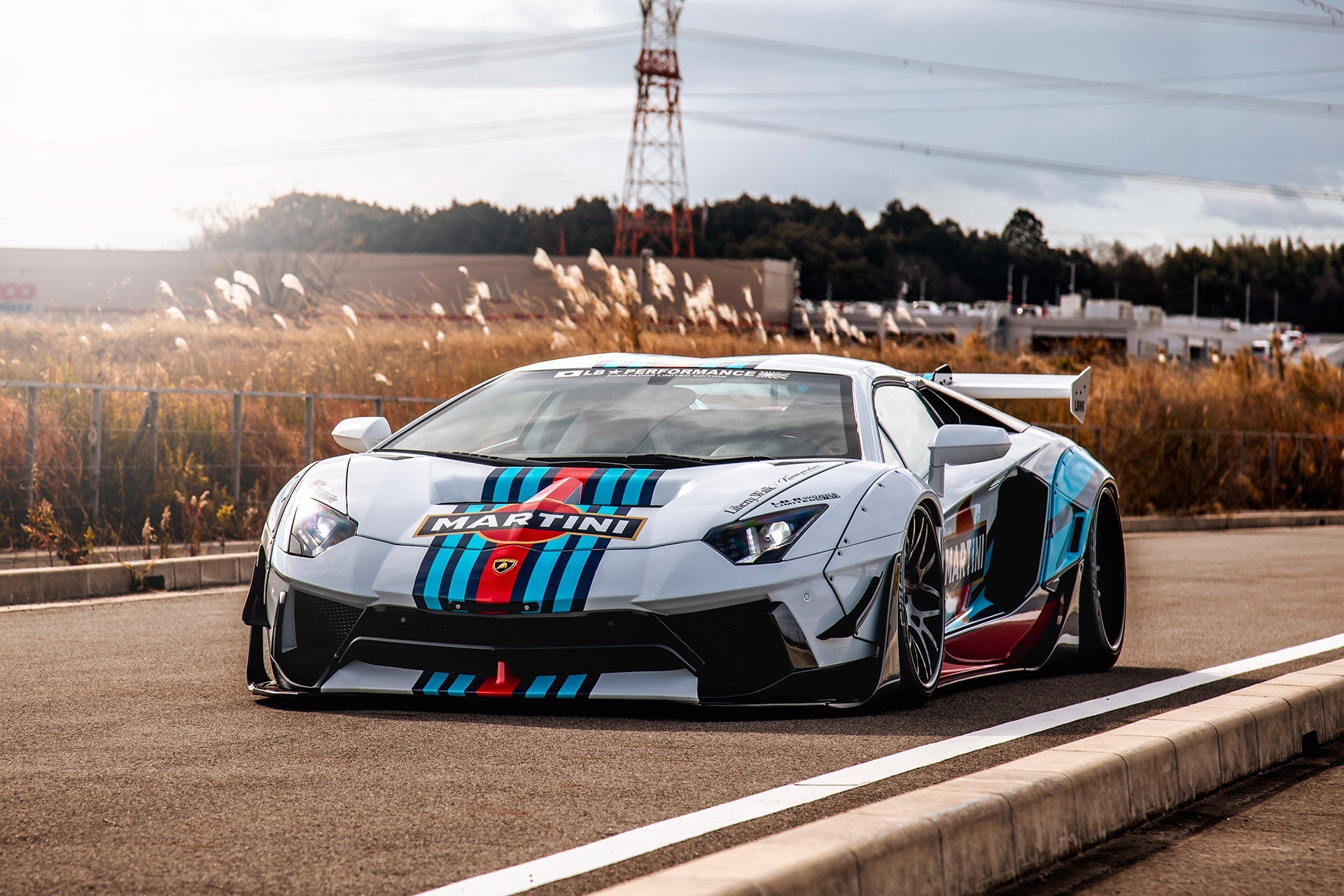 LB WORKS Lamborghini Aventador Limited Edition FRP (20 Units) (LB34-01 ...