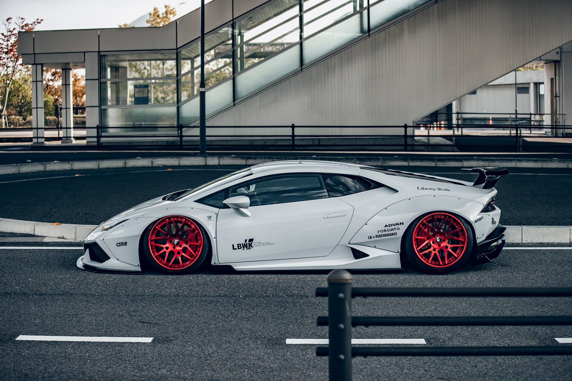 LB WORKS Huracan ver.1 complete body kit with exchange fender type (CF ...