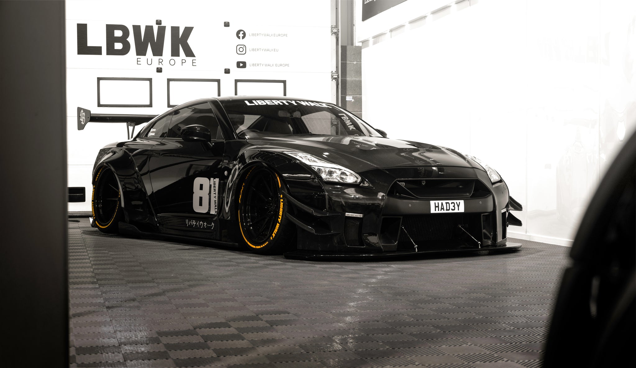 LB WORKS GTR Type 2 Complete Body Kit 2017- CFRP (LB31-04) – libertywalkeu