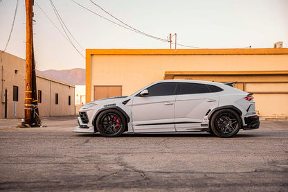 LB WORKS URUS Complete body kit (DRY CARBON) (LB67-02)