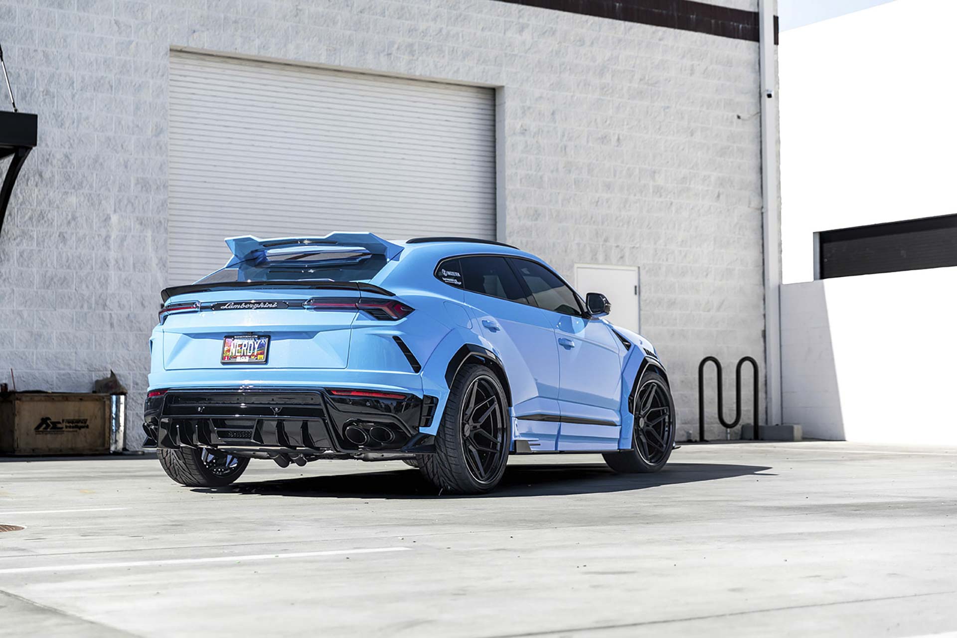 LB WORKS URUS Complete body kit with Bonnet/Hood (FRP) (LB67-03 ...